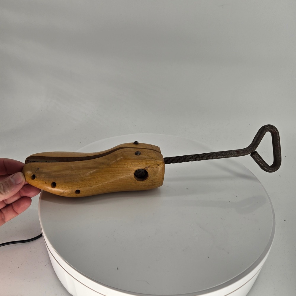 Vintage‎ Wooden Shoe Stretcher Antique Cobbler Tool Size 8 Metal Screw Handle